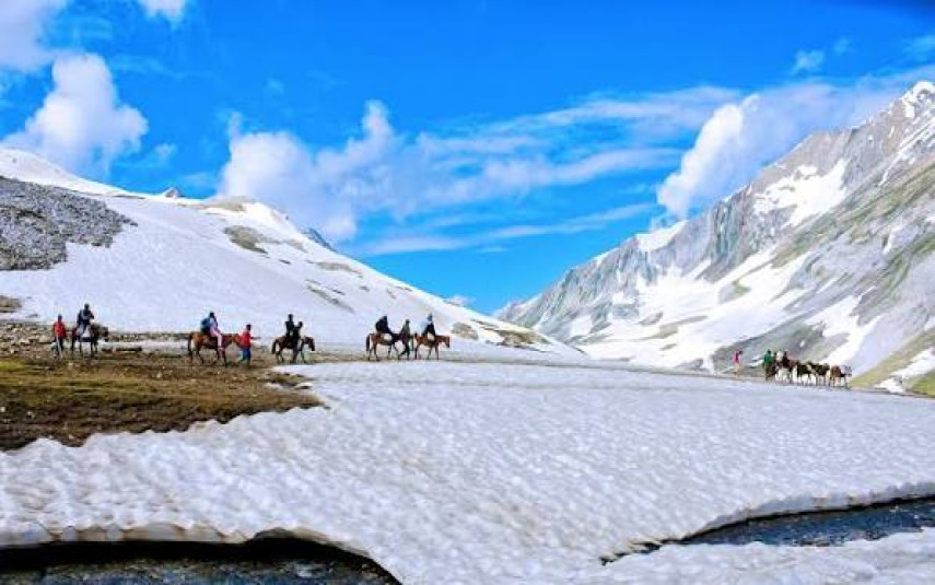5 Nights / 6 Days | Explore the Paradise on Earth